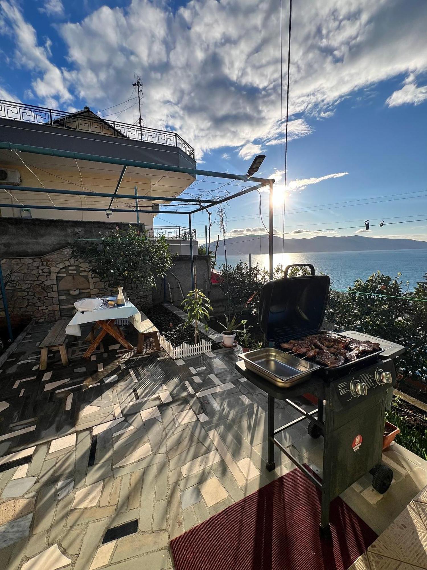Appartamento Marisi House Vlorë Esterno foto