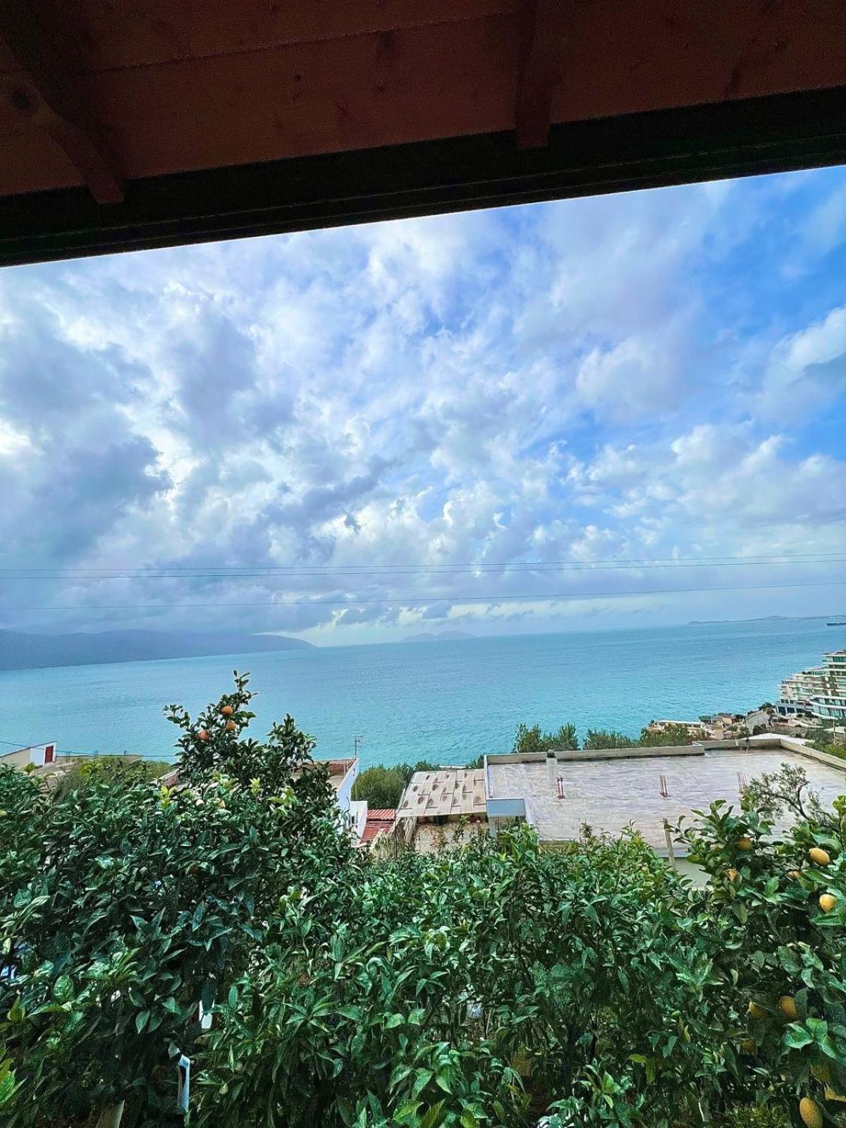 Appartamento Marisi House Vlorë Esterno foto